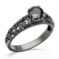 pierścionek-zaręczynowy-z-czarnego-złota-z-czarnymi-diamentami.jpg