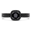 02024 -003-4-pierścionek-zaręczynowy-z-czarnego-złota-z-czarnymi-szafirami.jpg