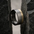 AH-Sabina-4-Trauring-aus-Titan-und-Gelbgold-10mm.webp