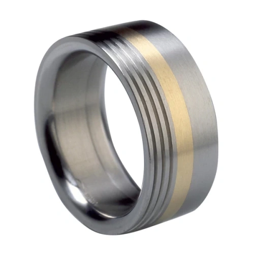 Obrączka z tytanu i żółtego złota 9 mm