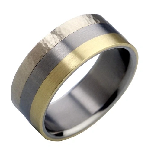 Snubní prsten z titanu žlutého a bílého zlata 8 mm