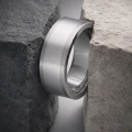 AH-Hardy-4-Trauring-aus-Titan-und-Weißgold-10-mm.webp