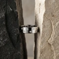 AH-Zic-Zac-6-Trouwring-van-titanium-met-16-diamanten-0-32-ct.webp