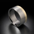 AH-Sabina-z-brylantem-3-brede-titanium-ring-diamant-goud.webp