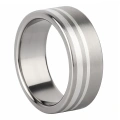AH-Zebra-1-matte-titanium-trouwring-zilveren-banen-925.webp