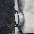 AH-Zebra-z-diamentem-8-titanring-matt-silberlinien-diamant-9mm.webp