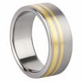 AH-Zebra-złota-1-matowa-obraczka-tytan-paski-zloto-14k.webp