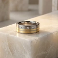 AH-Zebra-złota-z-diamentami-3-titan-ehering-gold-brillanten-matt.webp