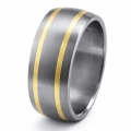 AH-Barrel-gold-1-brede-matte-titanium-ring-geelgoud.webp