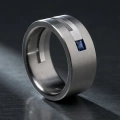 AH-Carre-szafir-S-4-matte-titanium-ring-zilver-saffier.webp