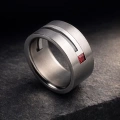 AH-Carre-rubin-S-5-matter-titanring-silber-rubin.webp