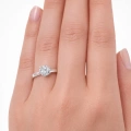 02022-9B-070l-prsten-bile-zlato-diamant-070ct.webp