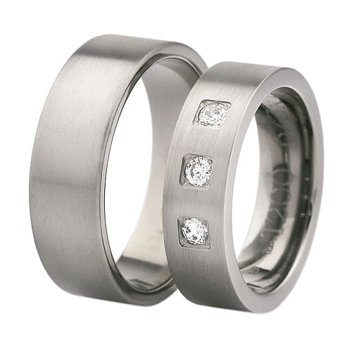 Obrączki z tytanu z 3 diamentami 0-10ct