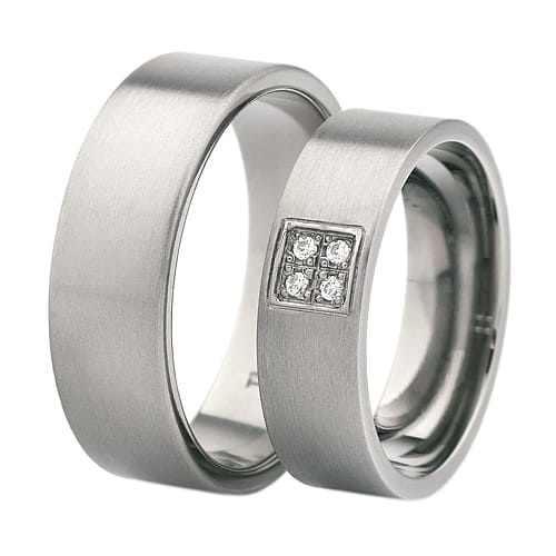 Obrączki z tytanu z 4 diamentami 0-04ct