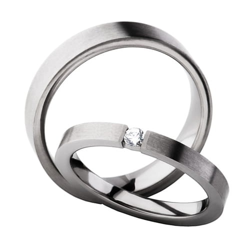 Obrączki z tytanu z diamentem 0-06ct