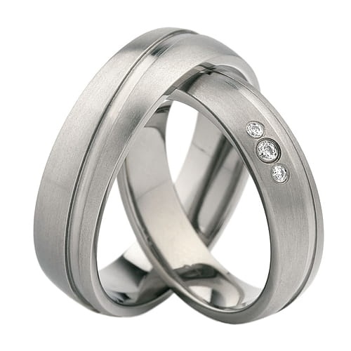 Obrączki z tytanu z 3 diamentami 0-04ct